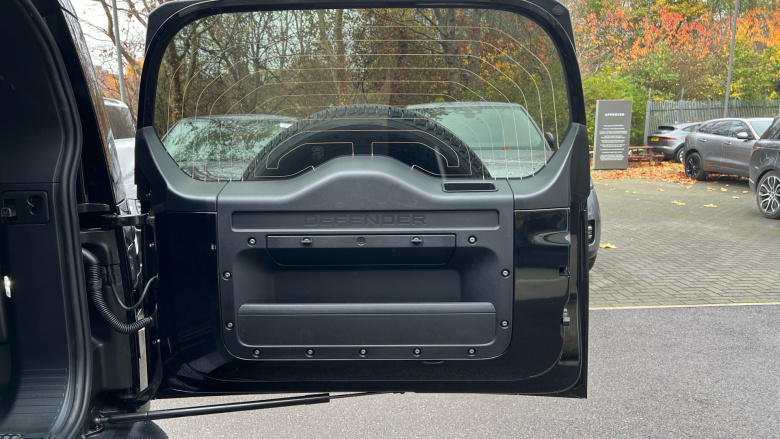 Land Rover Defender 3.0 D250 X-Dynamic SE 110 5dr Auto Diesel Estate